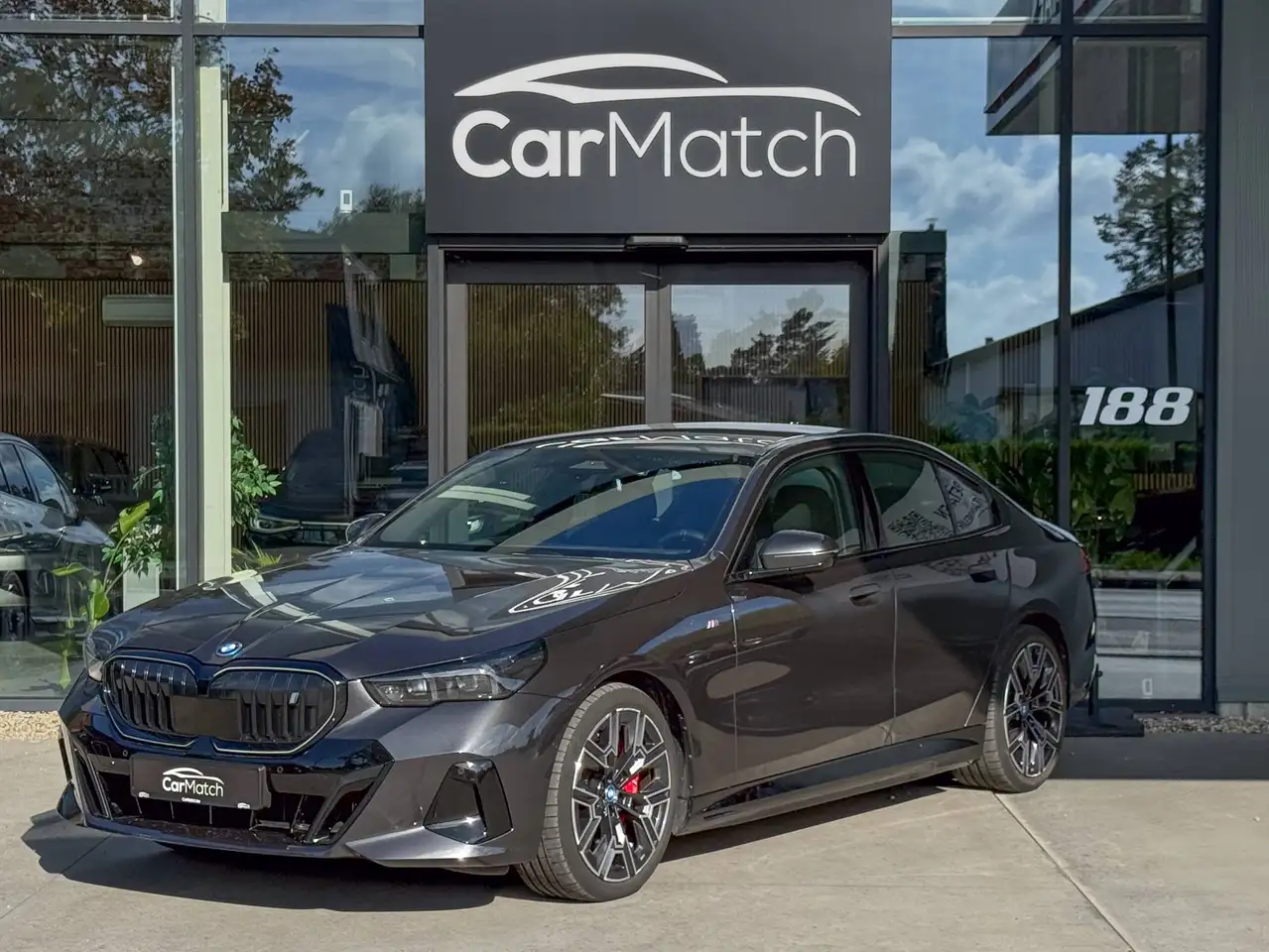 BMW i5